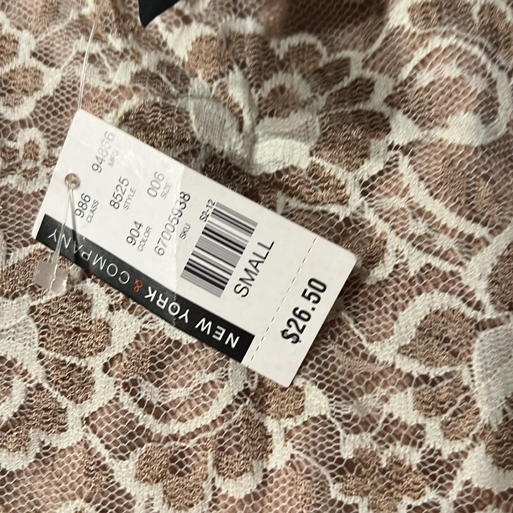 NWT New York & company tan/ lace camisole - Picture 5 of 6